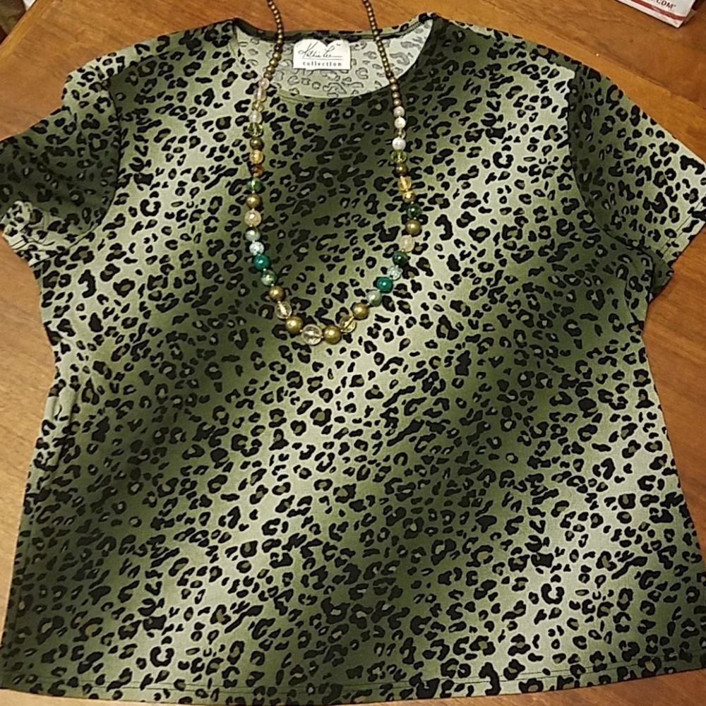 👸👕 Kathie Lee Collection Top